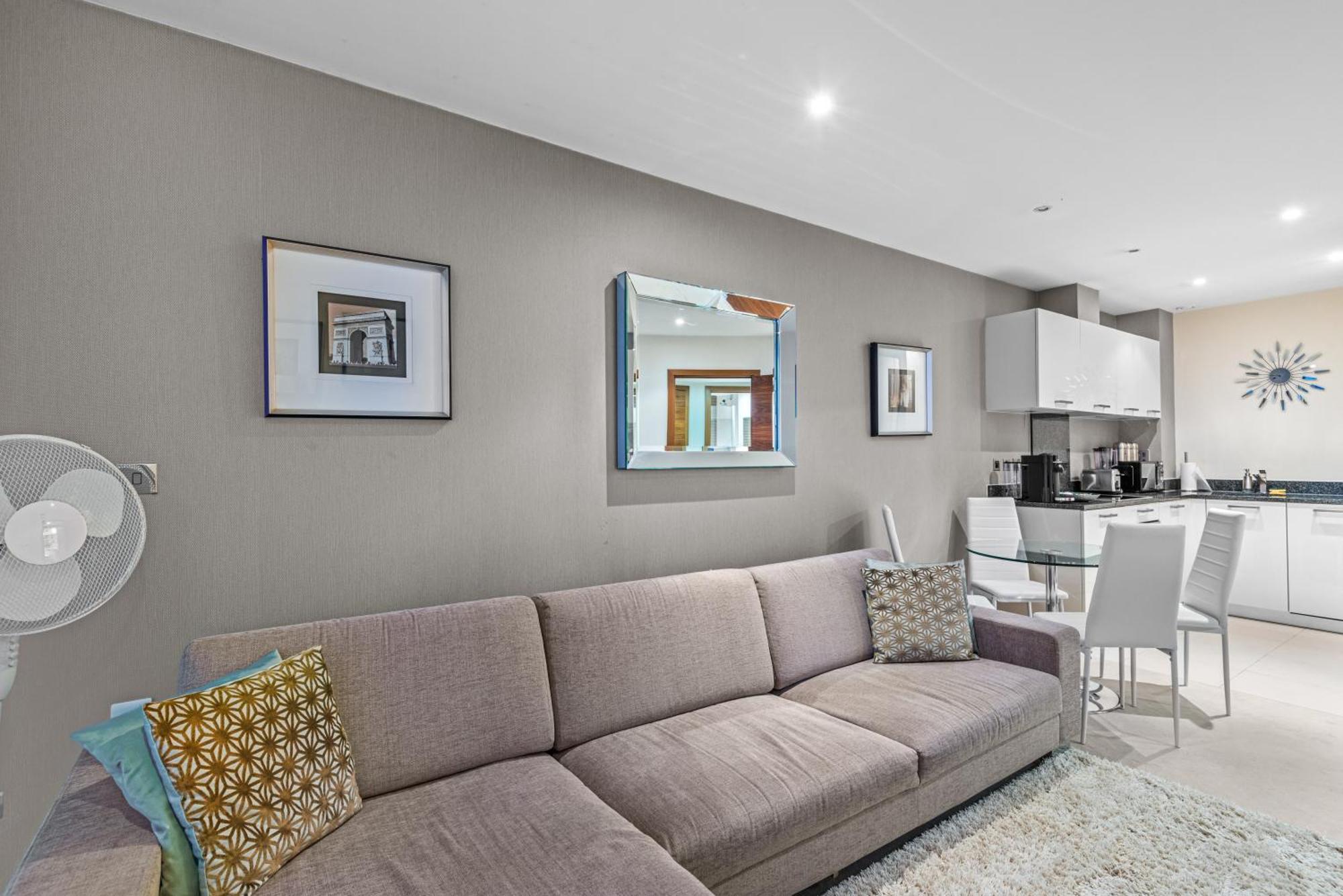 Londwell, Chelsea Living, Central Flat With Balcony 伦敦 外观 照片